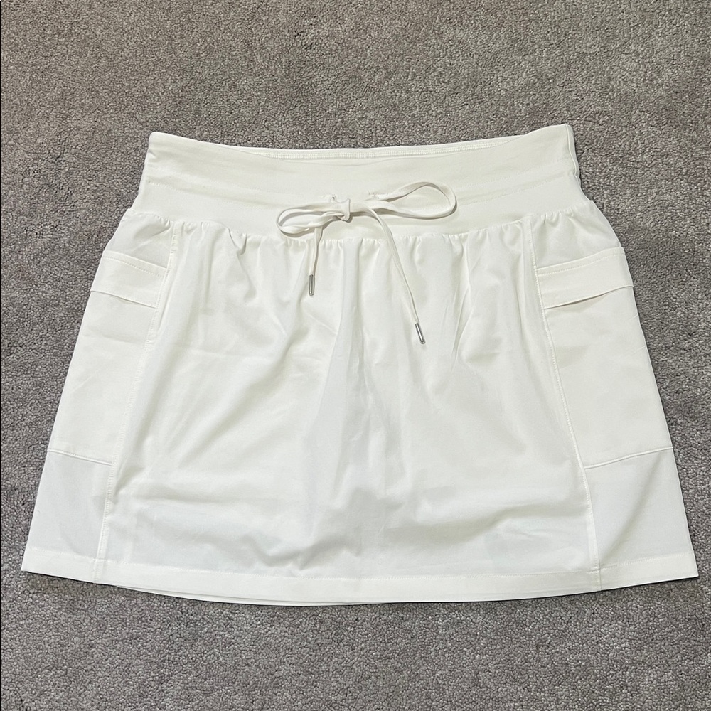 Calia White Athletic Skort size Medium